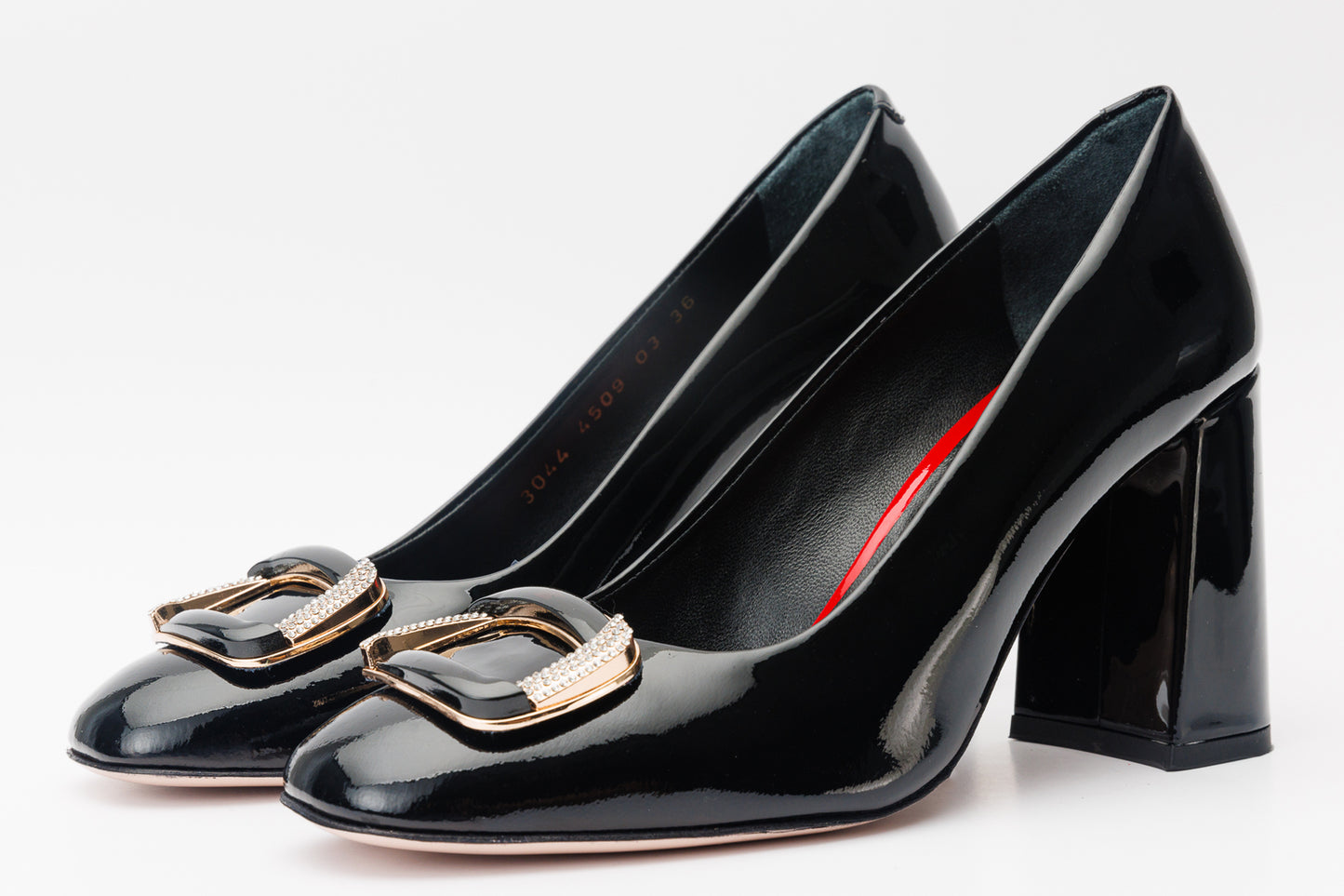 Zapatos de salón de tacón de bloque de piel de charol negra de Ferrara para mujer