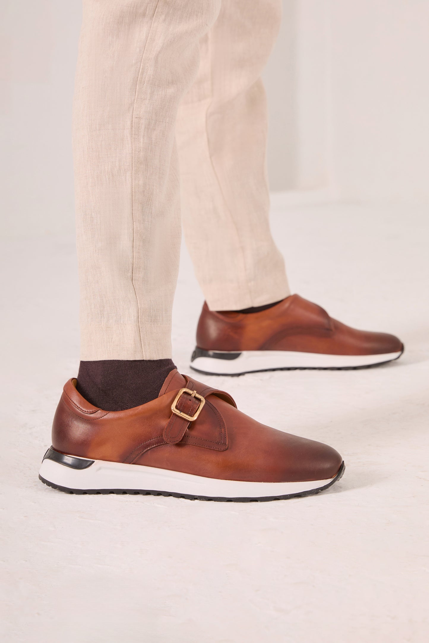 Zapatillas de piel color tostado Torino para hombre
