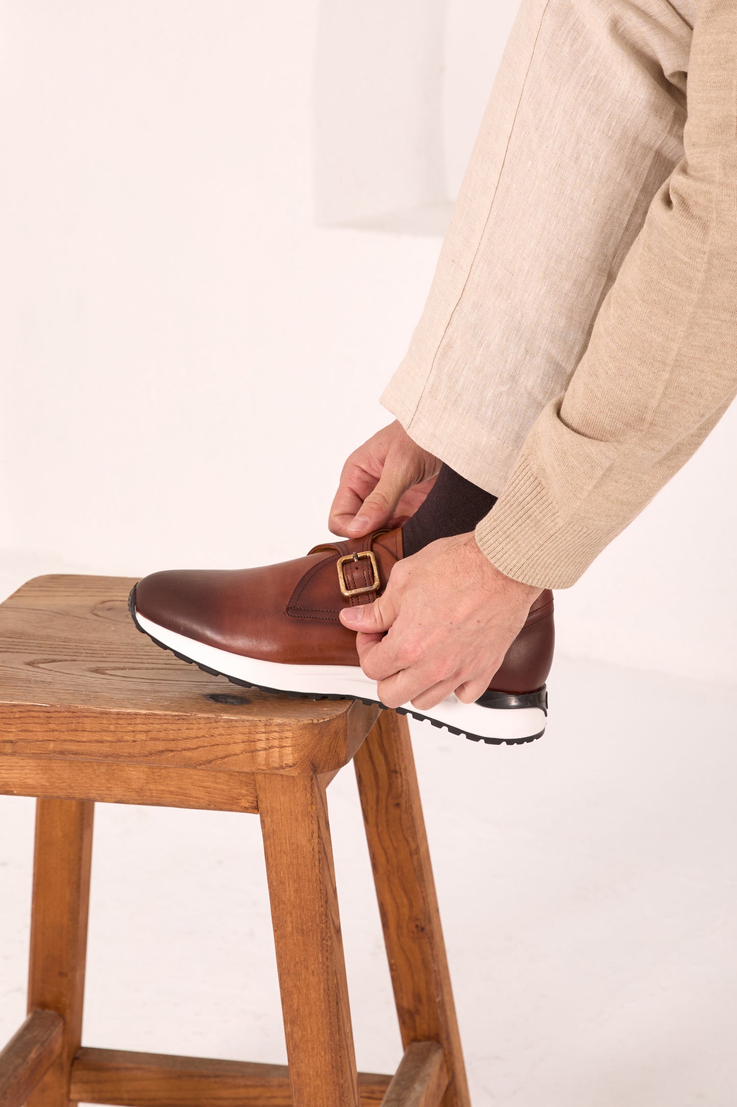 Zapatillas de piel color tostado Torino para hombre