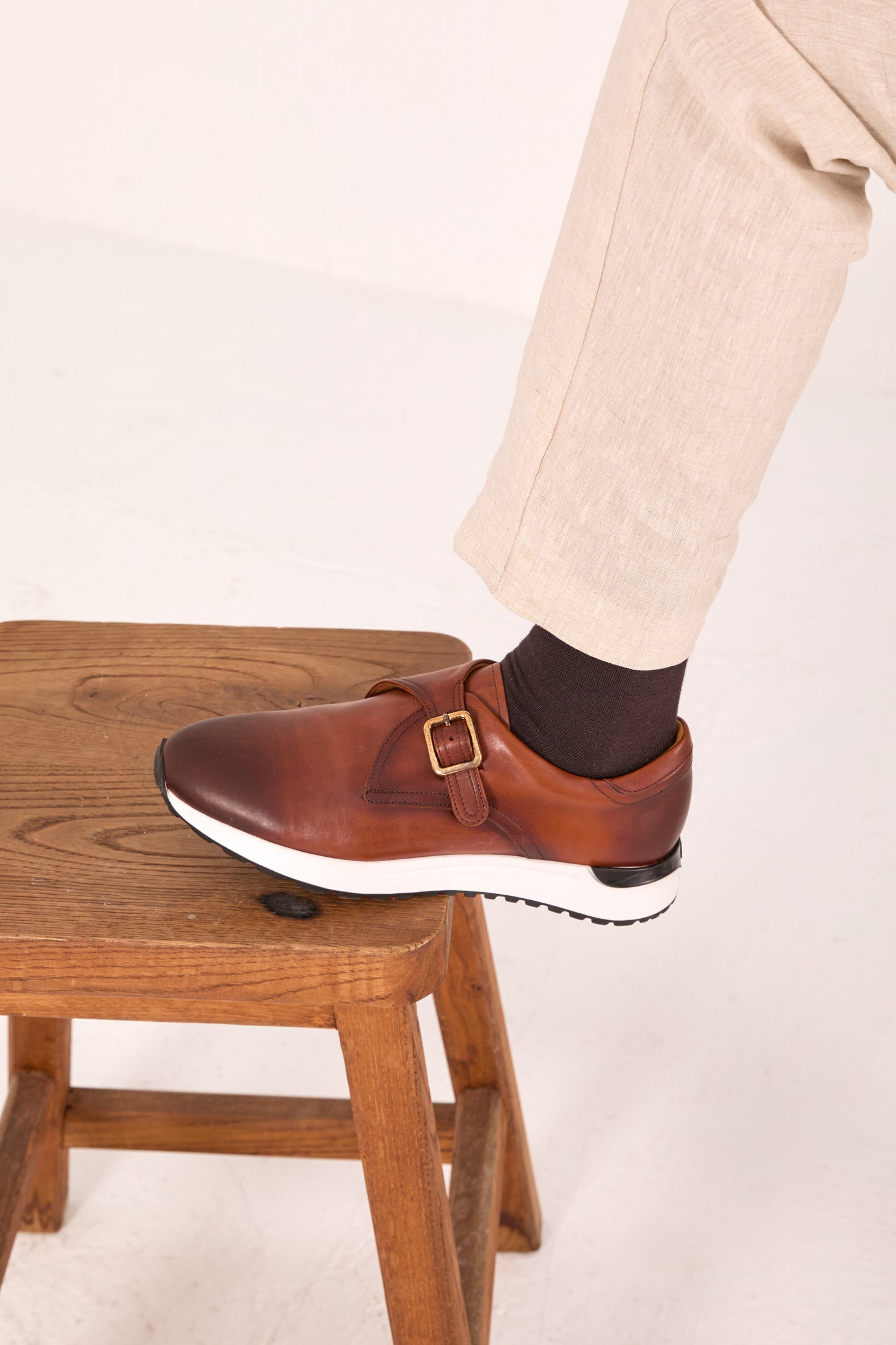 Zapatillas de piel color tostado Torino para hombre