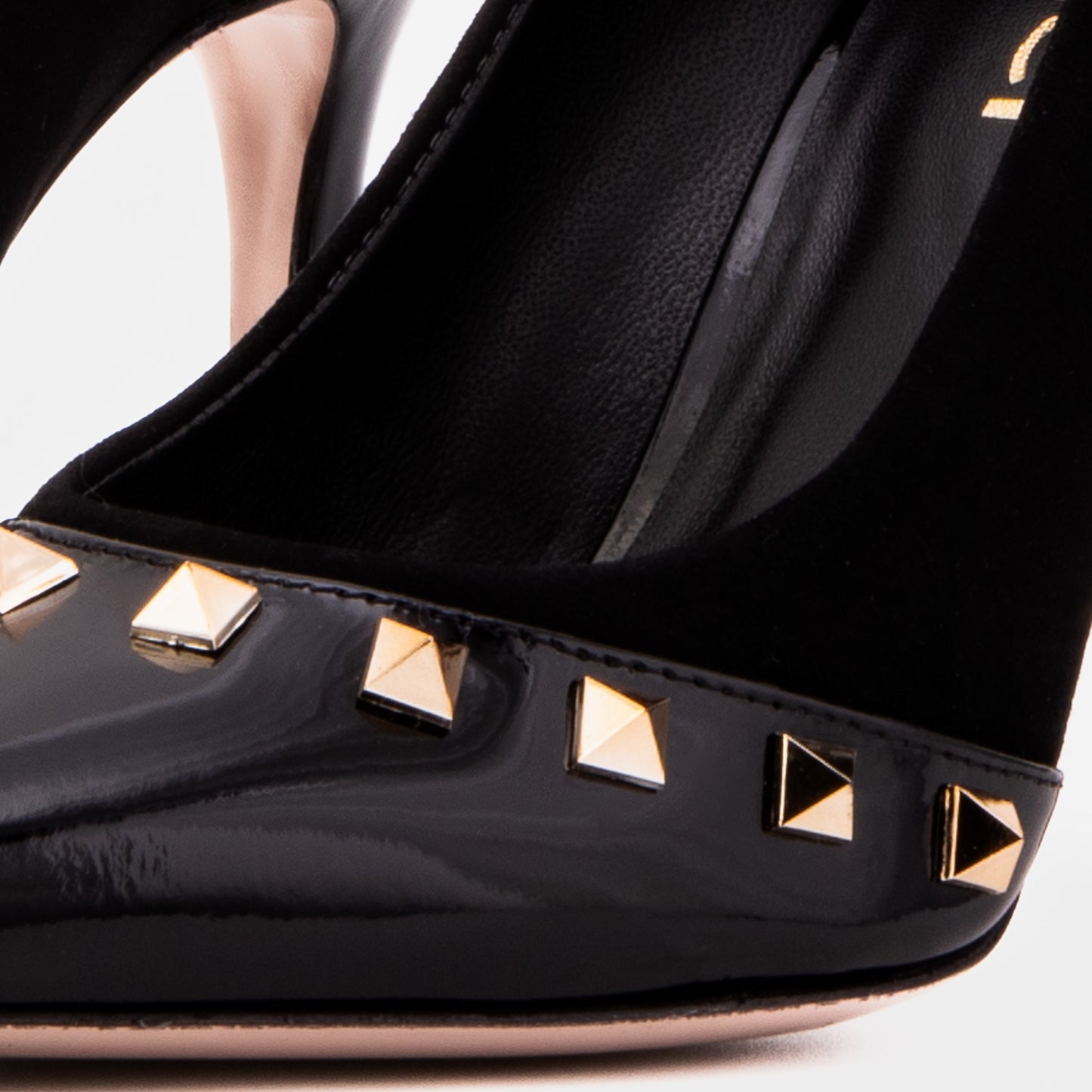 The Bella Vita Studded Leather Pump Women Shoe