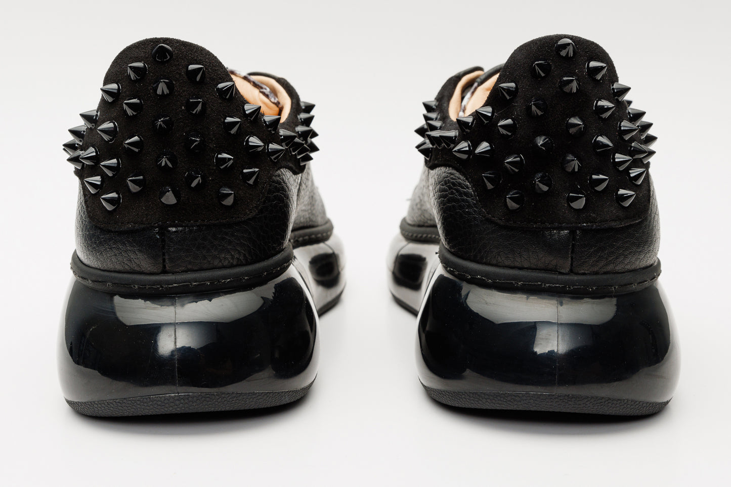 Zapatillas de piel negra para mujer Venezia