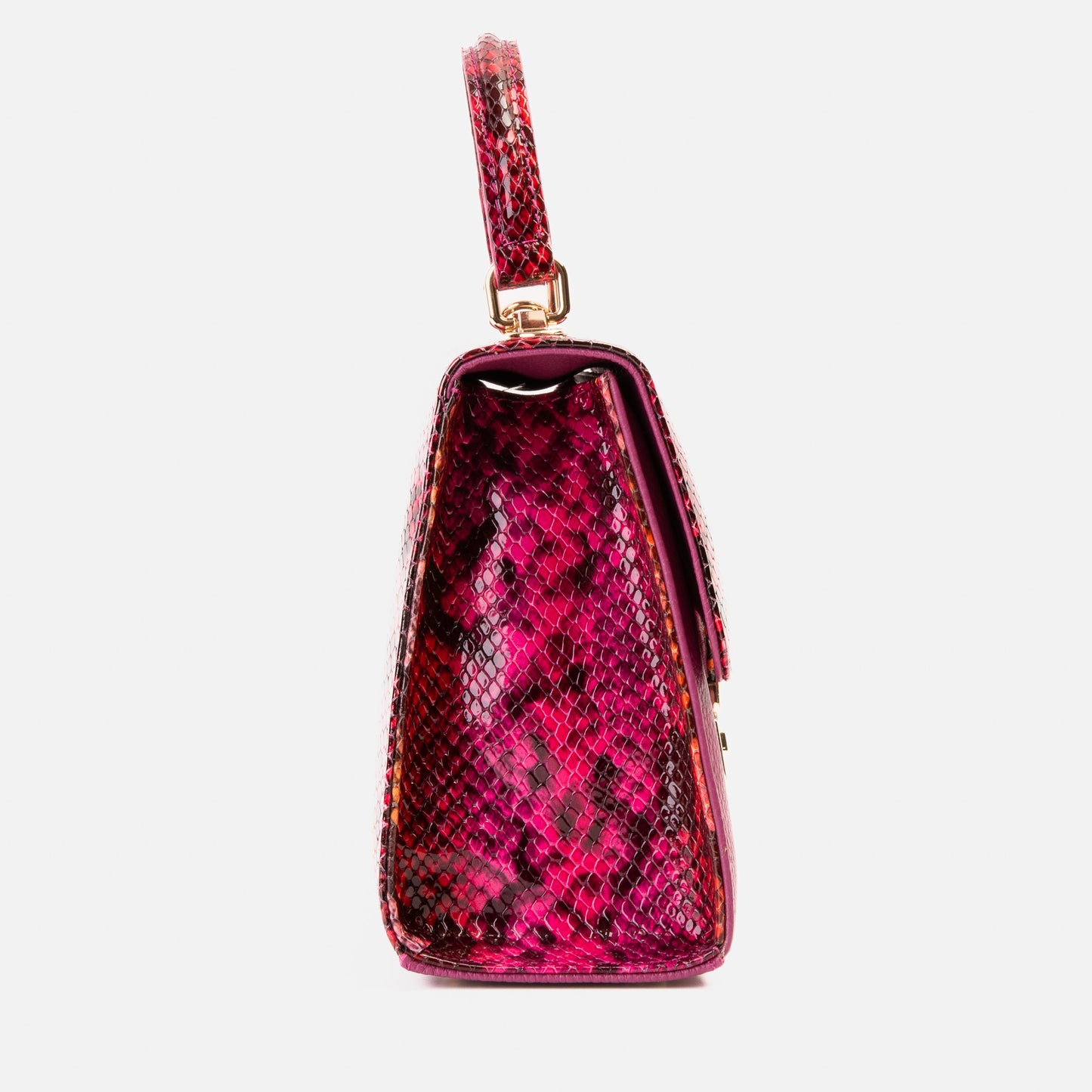 El bolso de piel fucsia de Burano