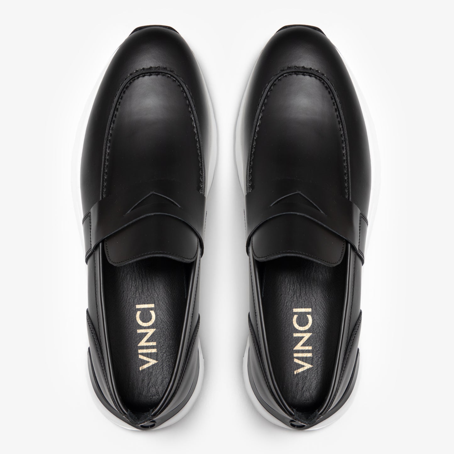 Las Zapatillas de Mujer Lumina de Cuero de Búfalo Negro