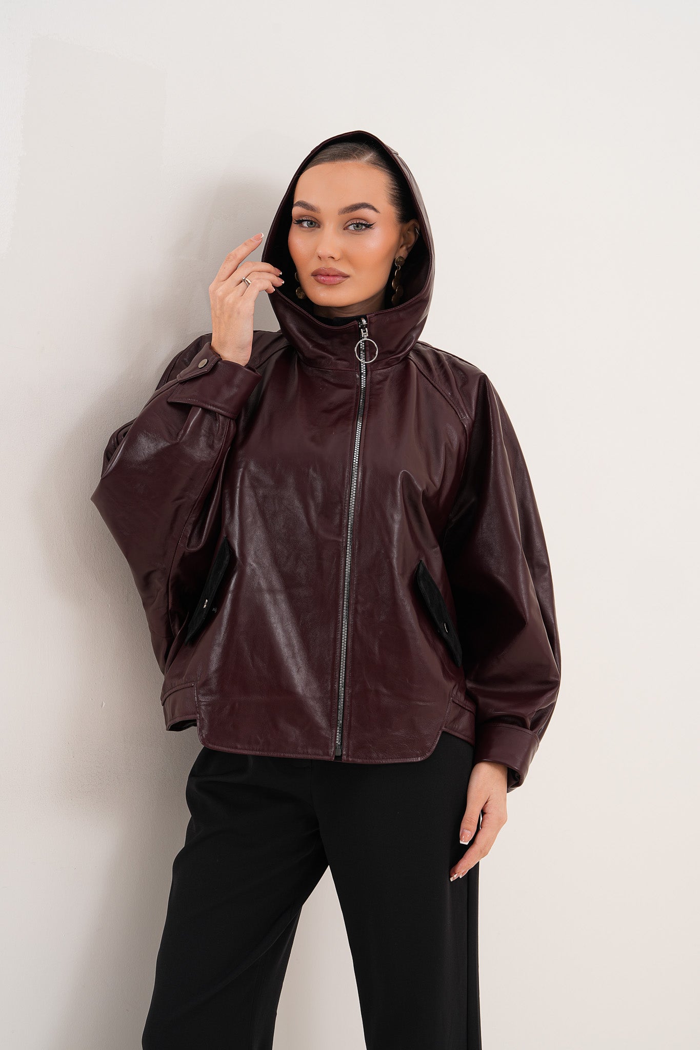 جاكيت نسائي جلدي Marvella باللون بورغندي