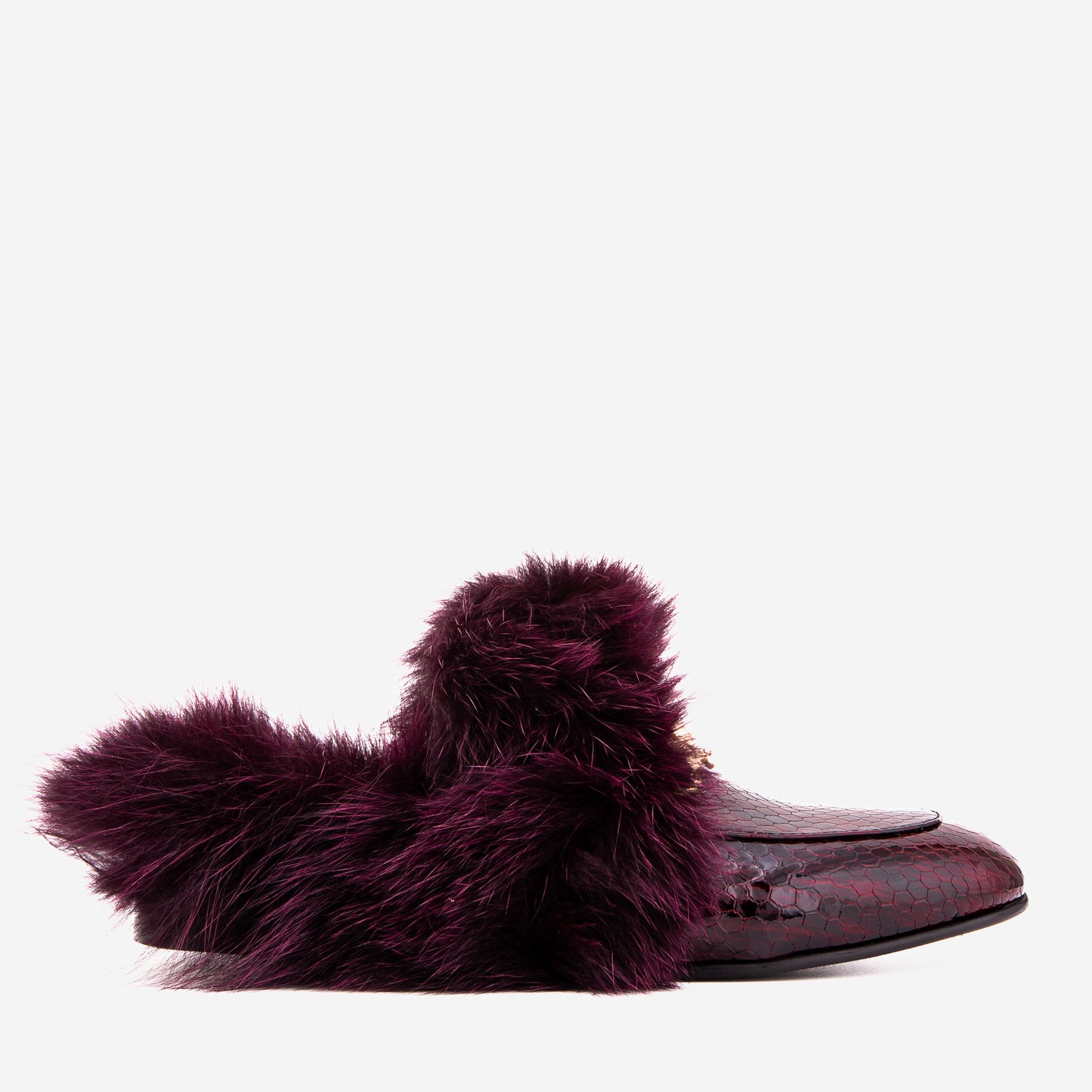 La zapatilla para mujer Izmir Burgundy de charol con piel natural