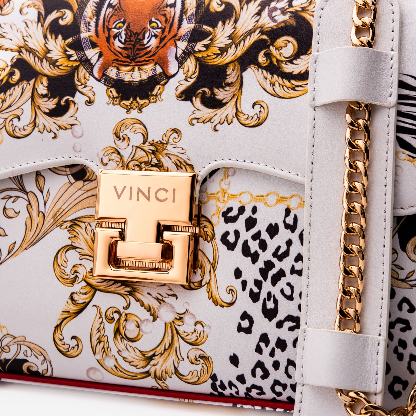 El bolso de piel blanca de Perugia