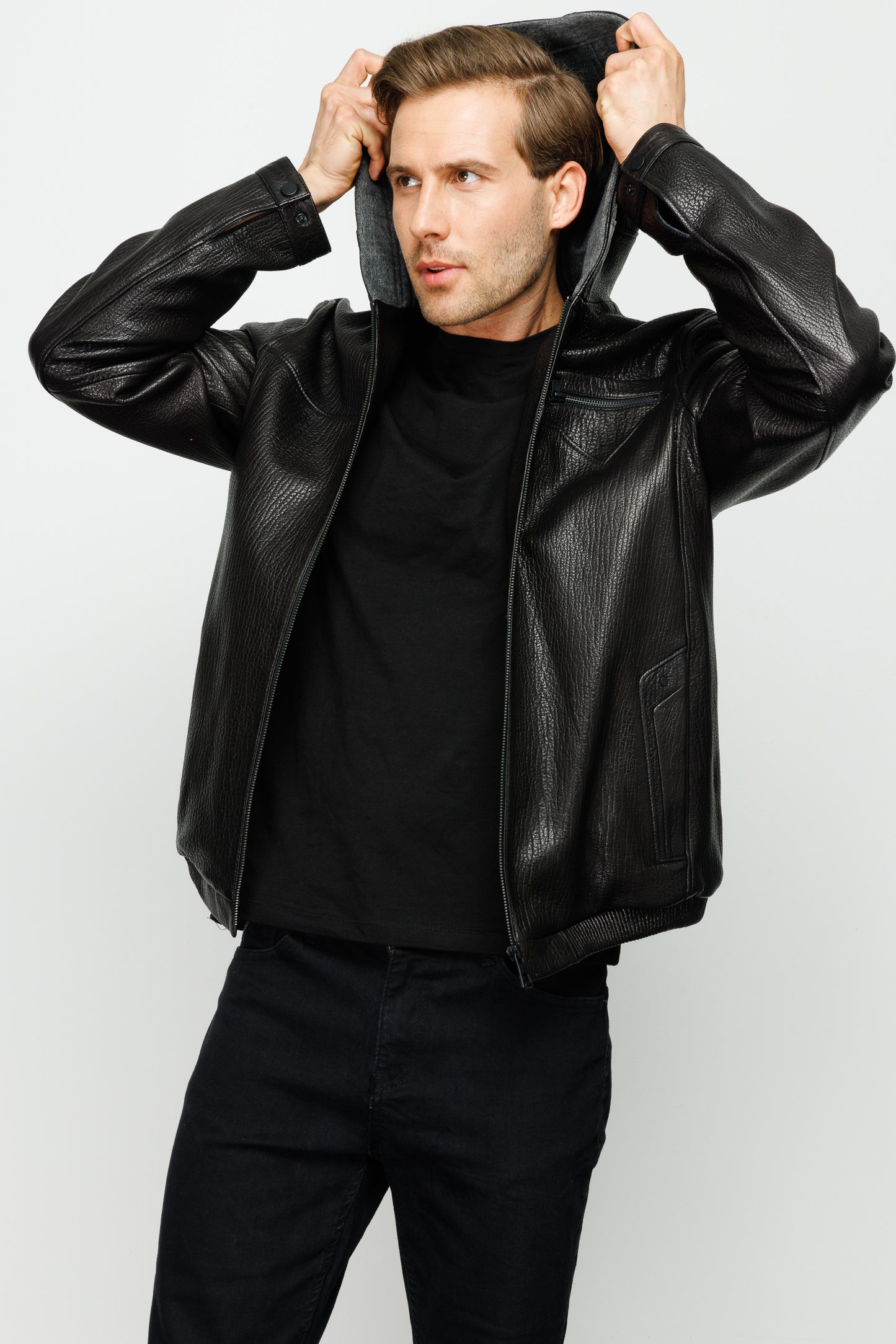 La chaqueta de cuero negra para hombre Byron Ribi