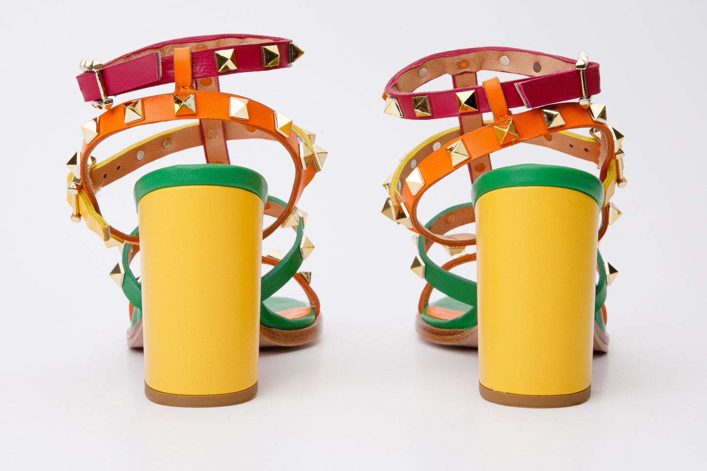 صندل نيجابا الجلدي متعدد الألوان بكعب سميك للنساء