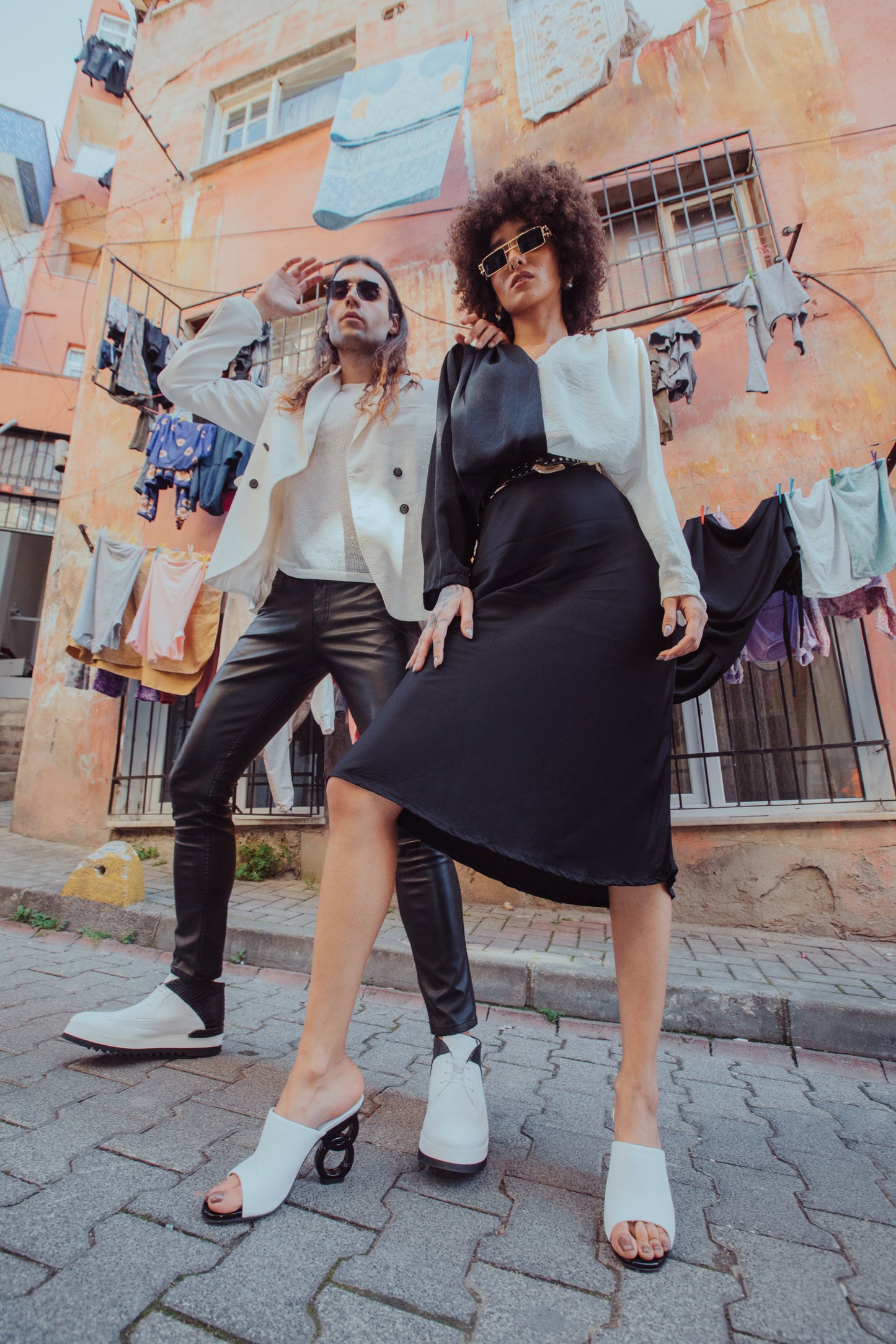 Sandalia de piel blanca para mujer Cymmer