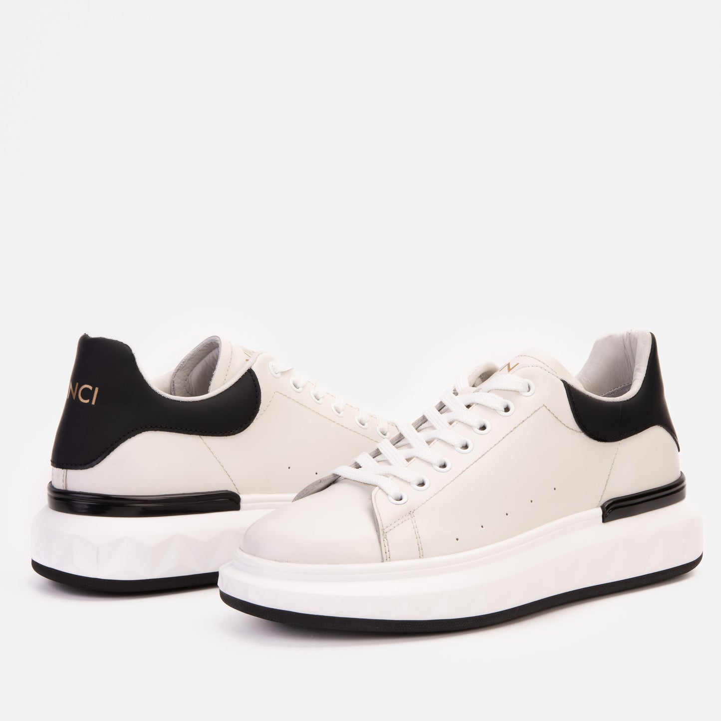 The Linq White Leather Men Sneaker