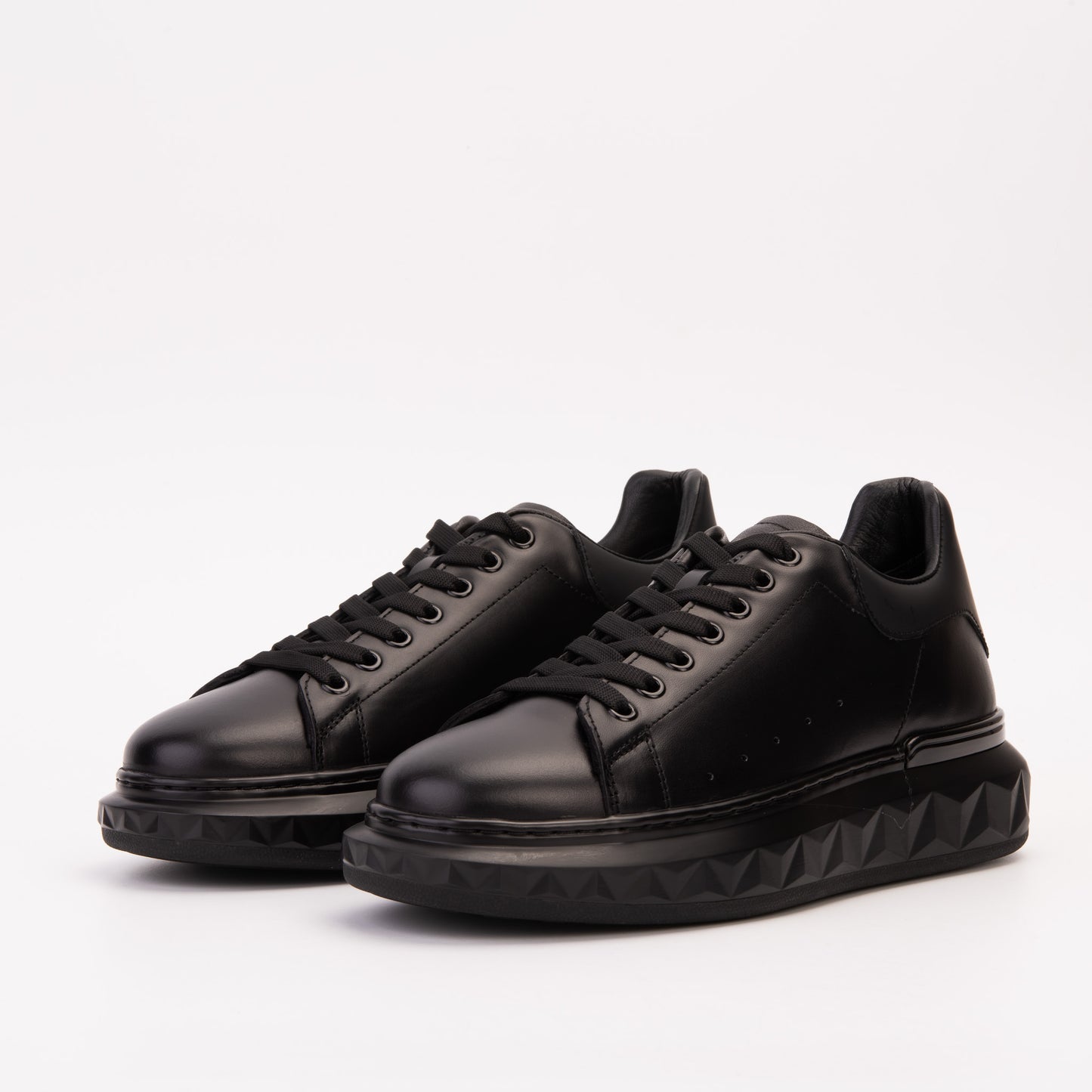 The Linq   Black Leather Men Sneaker