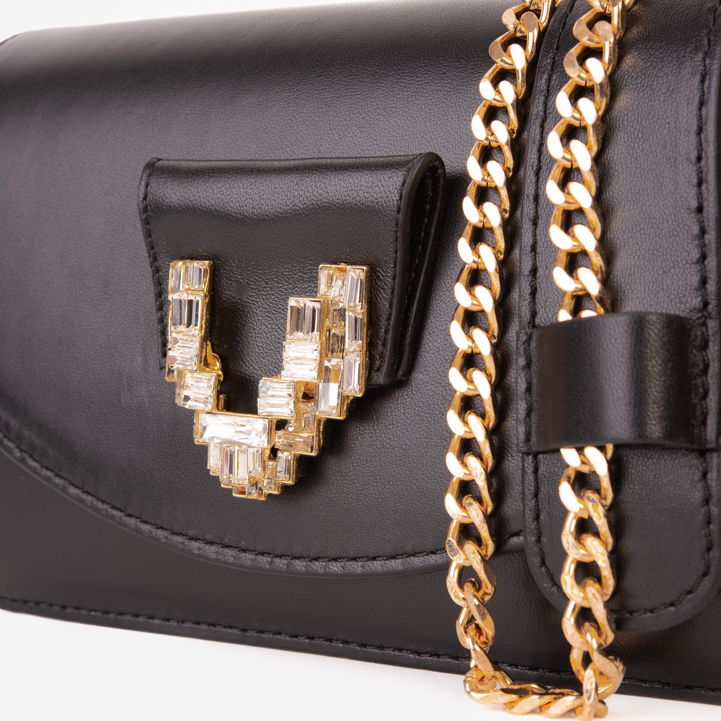 El bolso de mano de cuero negro Love