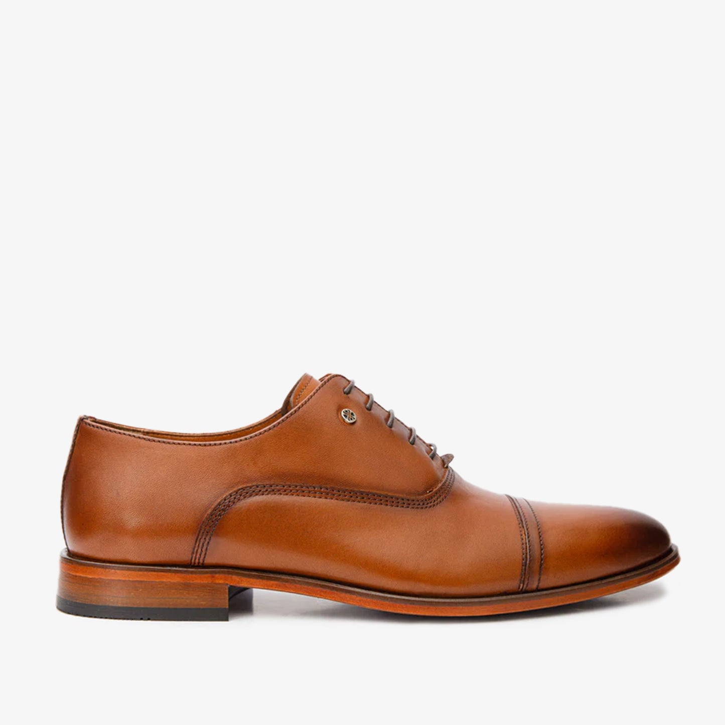 Zapato Oxford con puntera de cuero color canela Gambaha para hombre