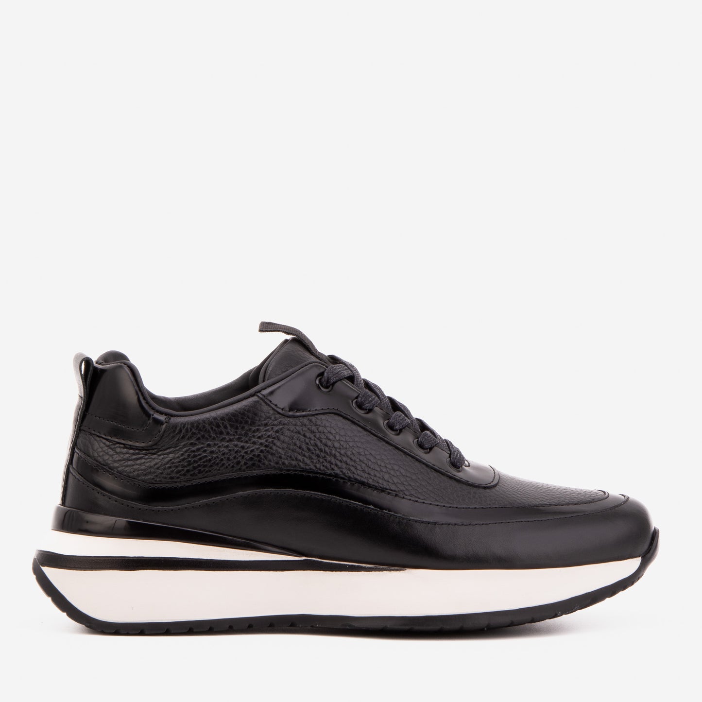 The Modena Black Leather Men Sneaker