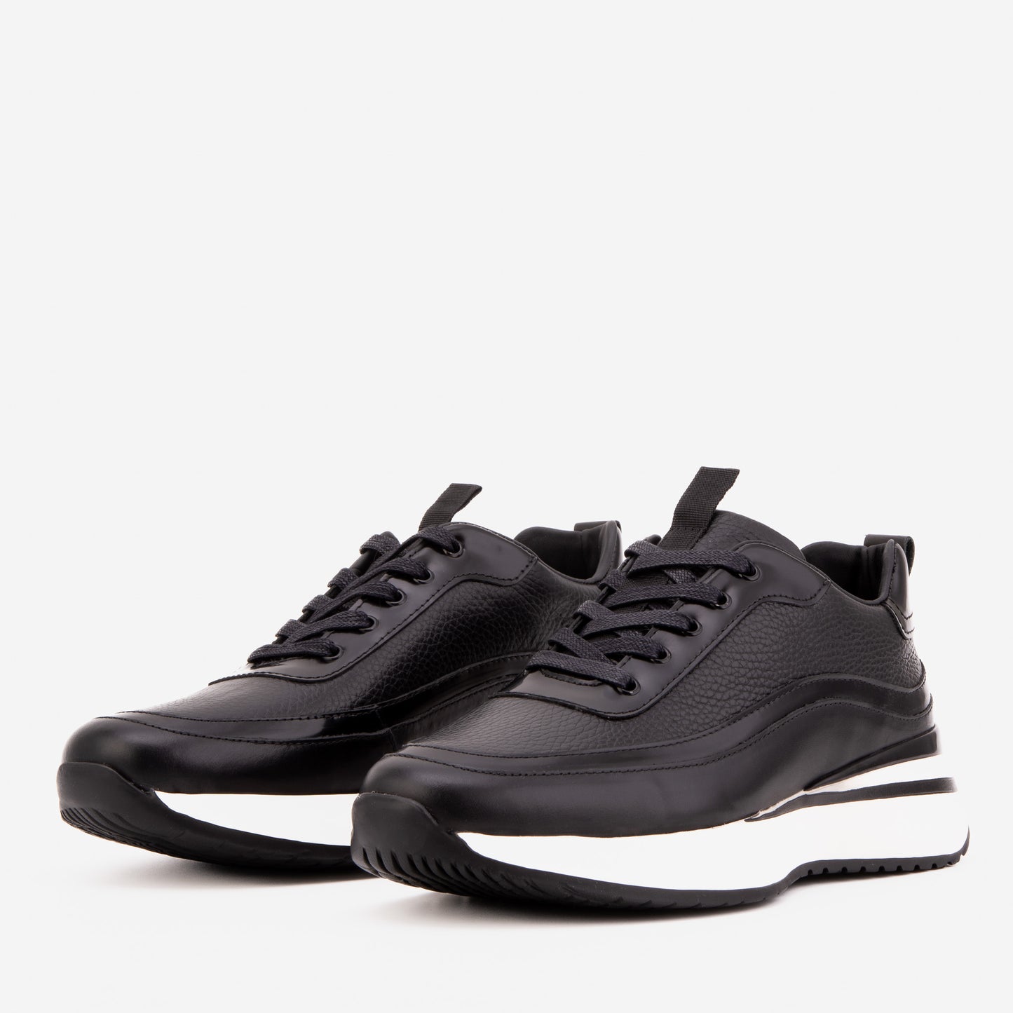 The Modena Black Leather Men Sneaker