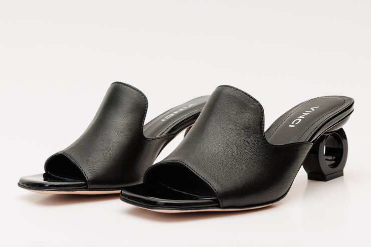 TORY Black