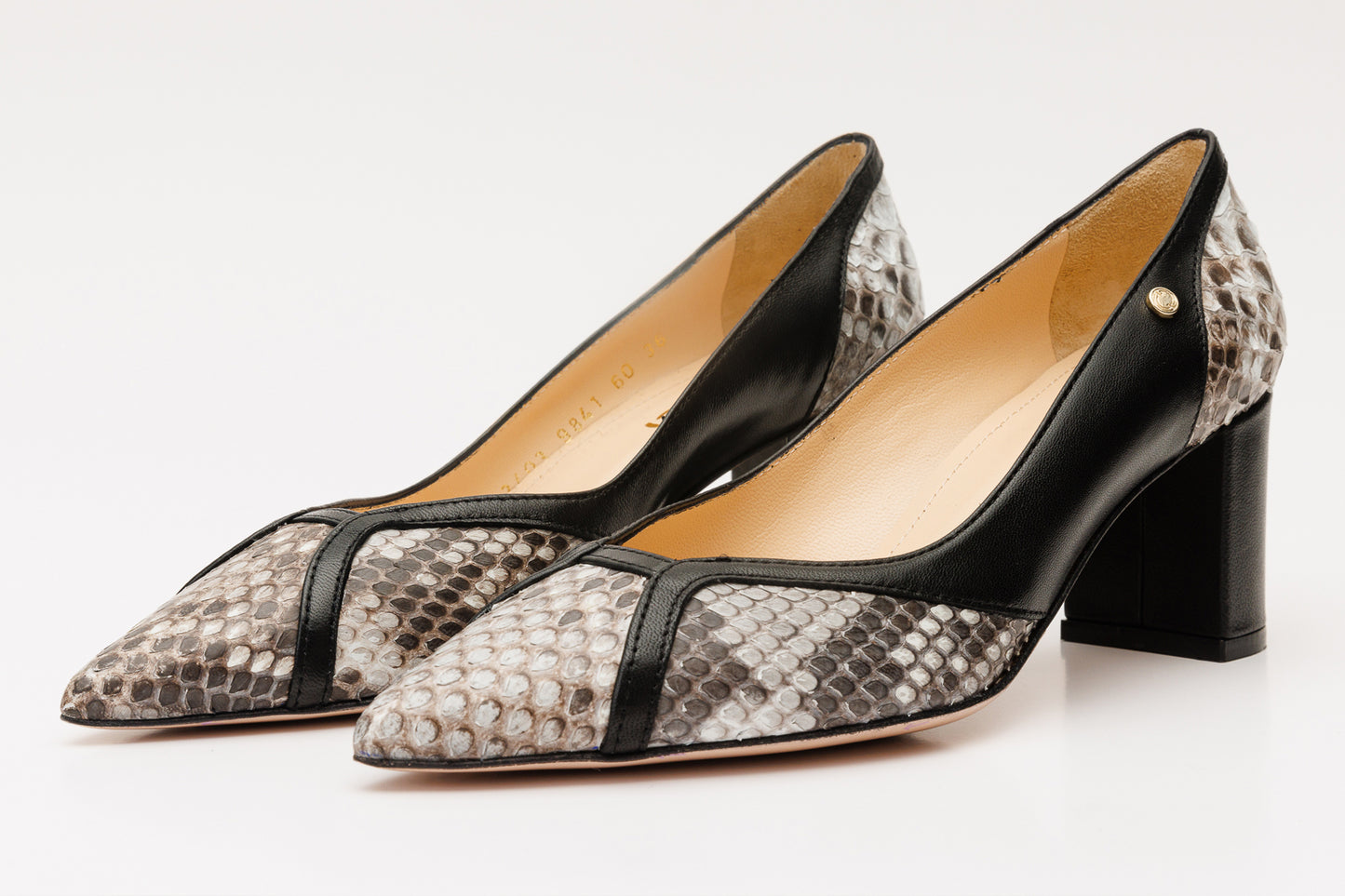 Zapatos de tacón de bloque de piel de pitón negra y natural de Toskana para mujer 