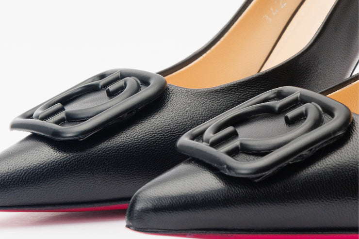 The Maneadero Black Leather Pump Fuchsia Sole