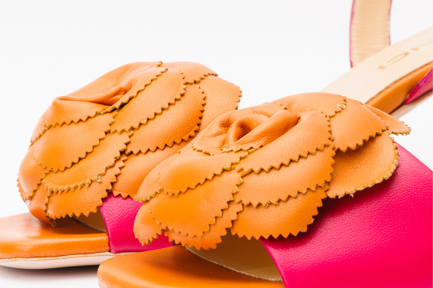 The Salerno Fuchsia Leather Women Sandal