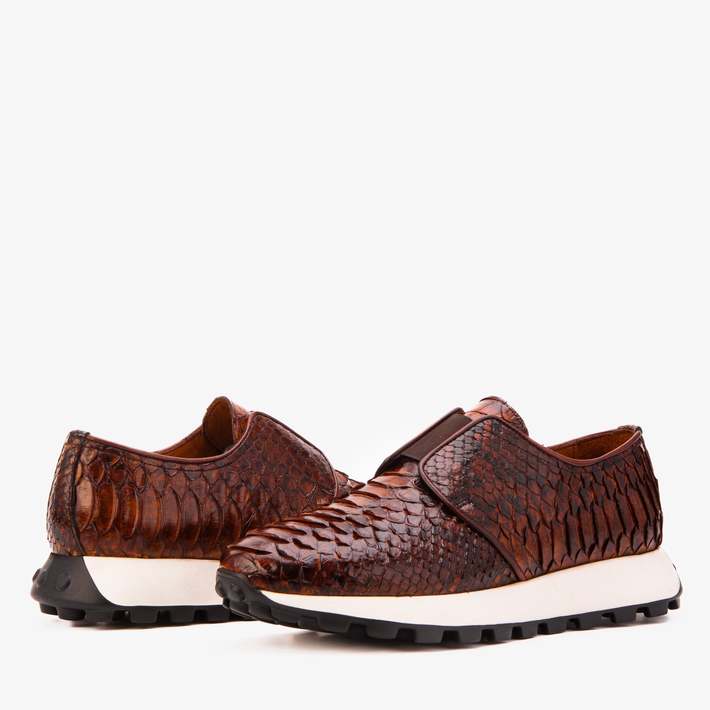 La zapatilla de hombre de piel de pitón Obsidian Tan