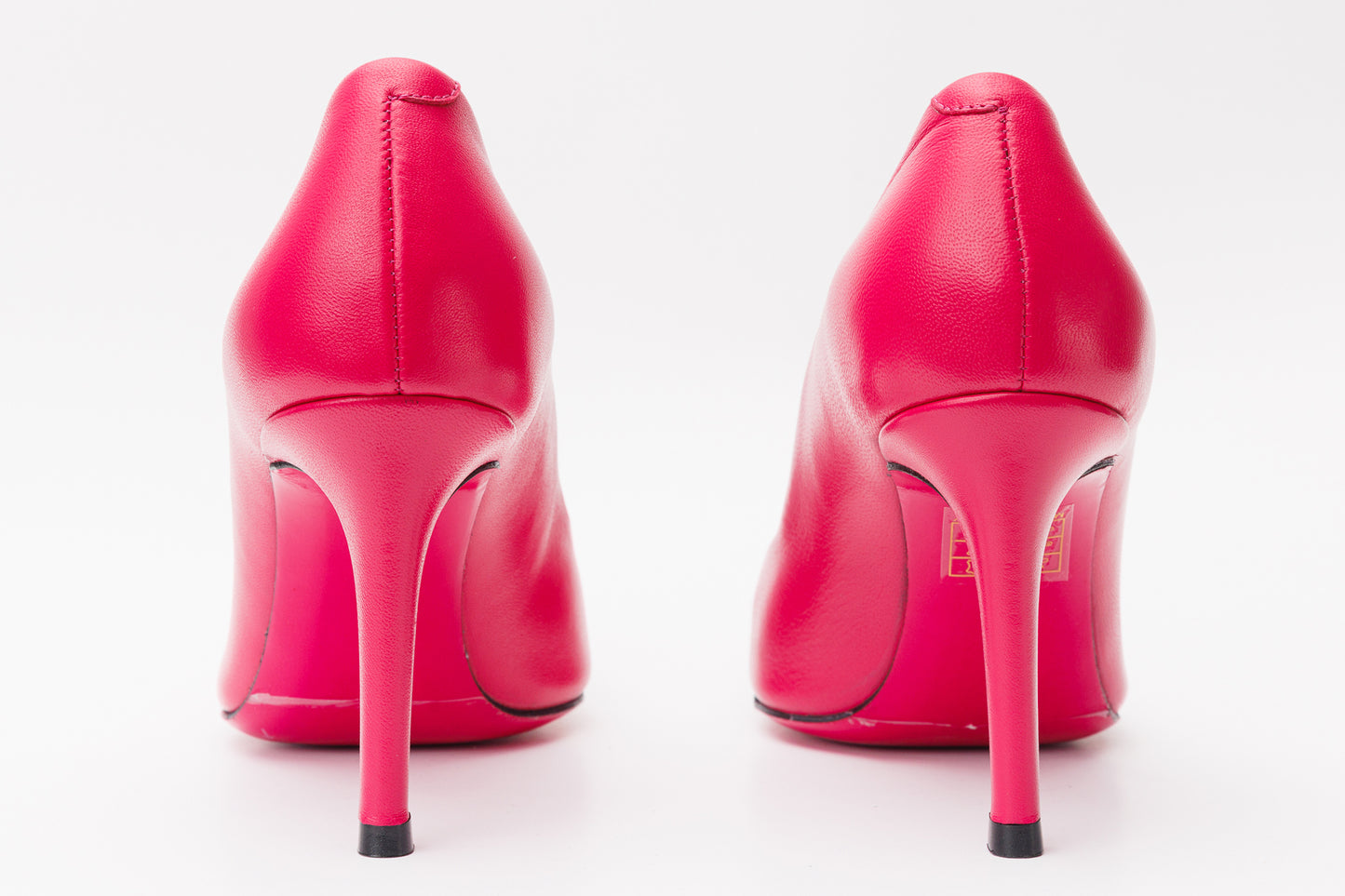 Zapato de salón de piel rosa Maneadero con suela fucsia para mujer 