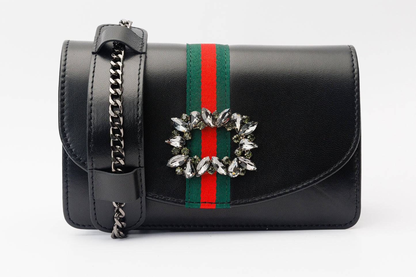 El bolso de mano de piel negra Afega