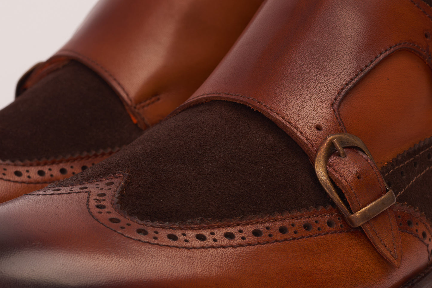 Bota de monje con doble tira de ante y cuero color canela Albus para hombre