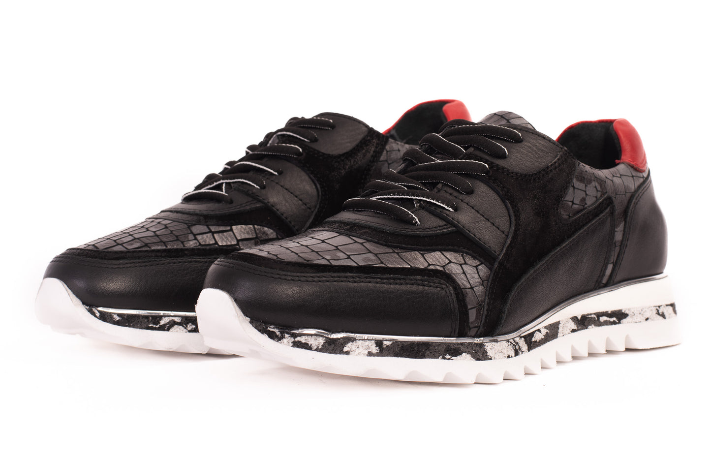 ¡Venta final de zapatillas de cuero negras Cakarta para hombre!