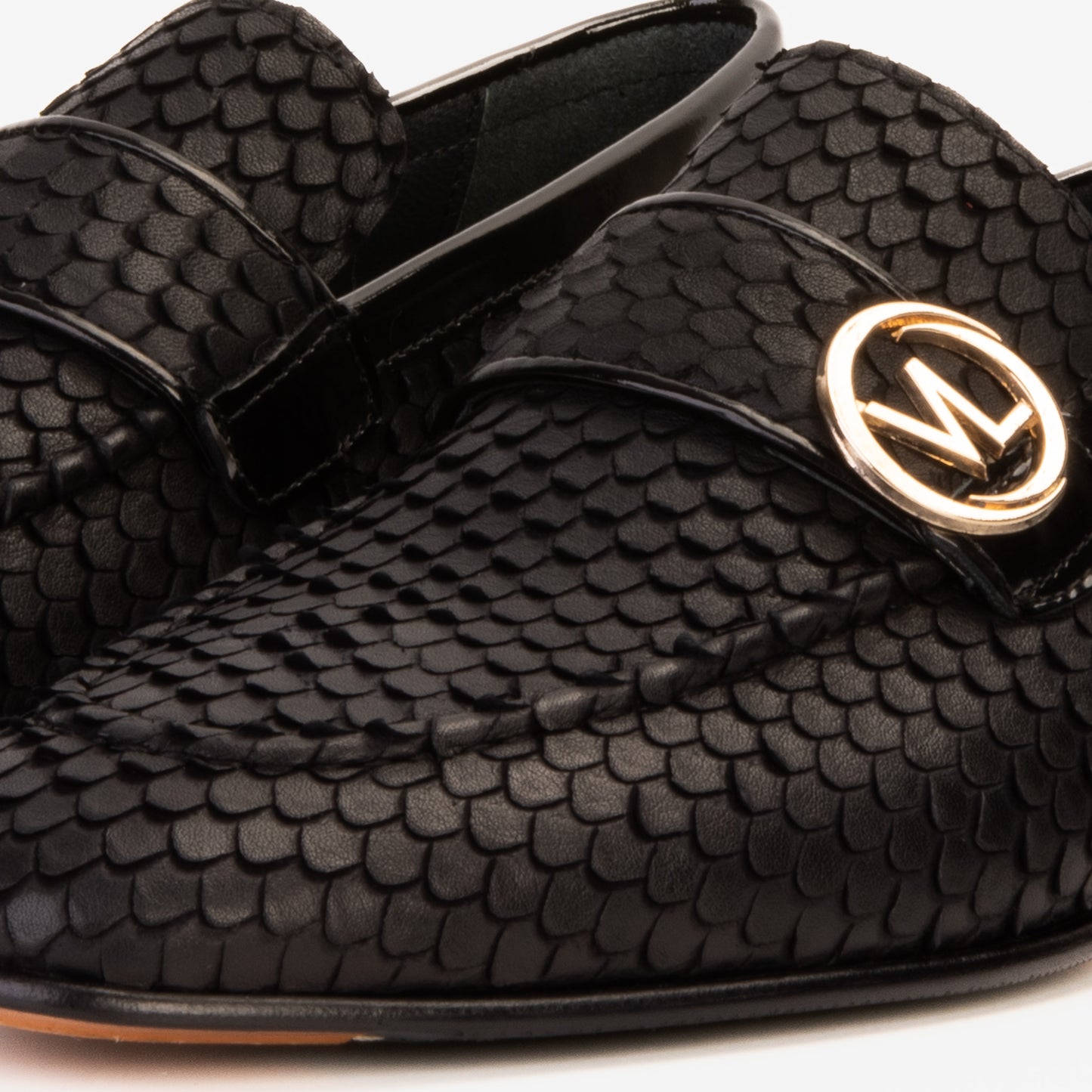 El zapato de vestir de cuero negro Monarch para hombre