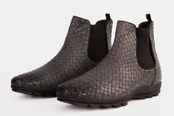 The Luxpre Grey Leather Handwoven Casual Chelsea Boot