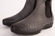 The Luxpre Grey Leather Handwoven Casual Chelsea Boot