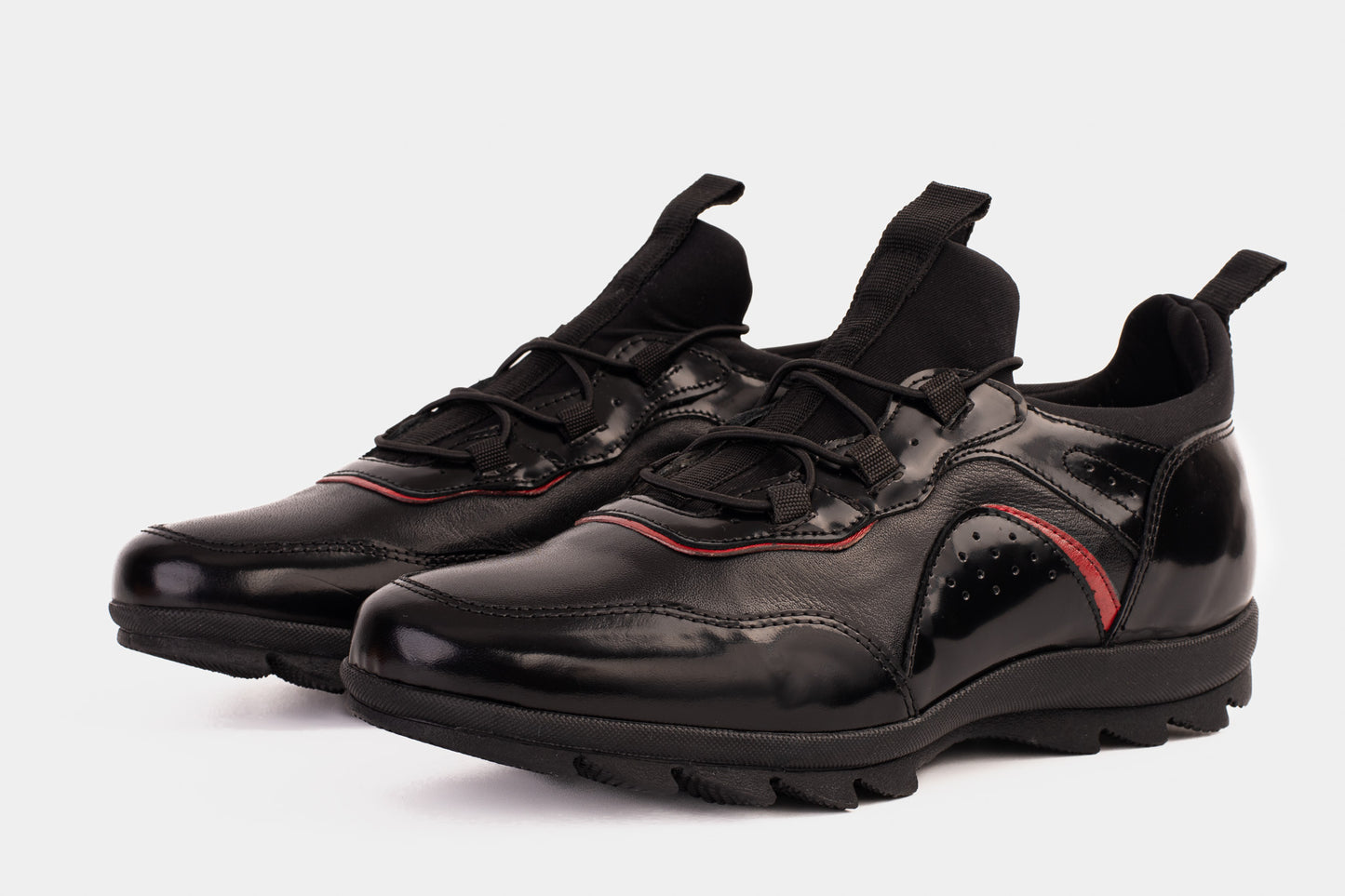 ¡Venta Final de los Zapatos Casual para Hombre Madrid de Cuero Negro y Rojo!