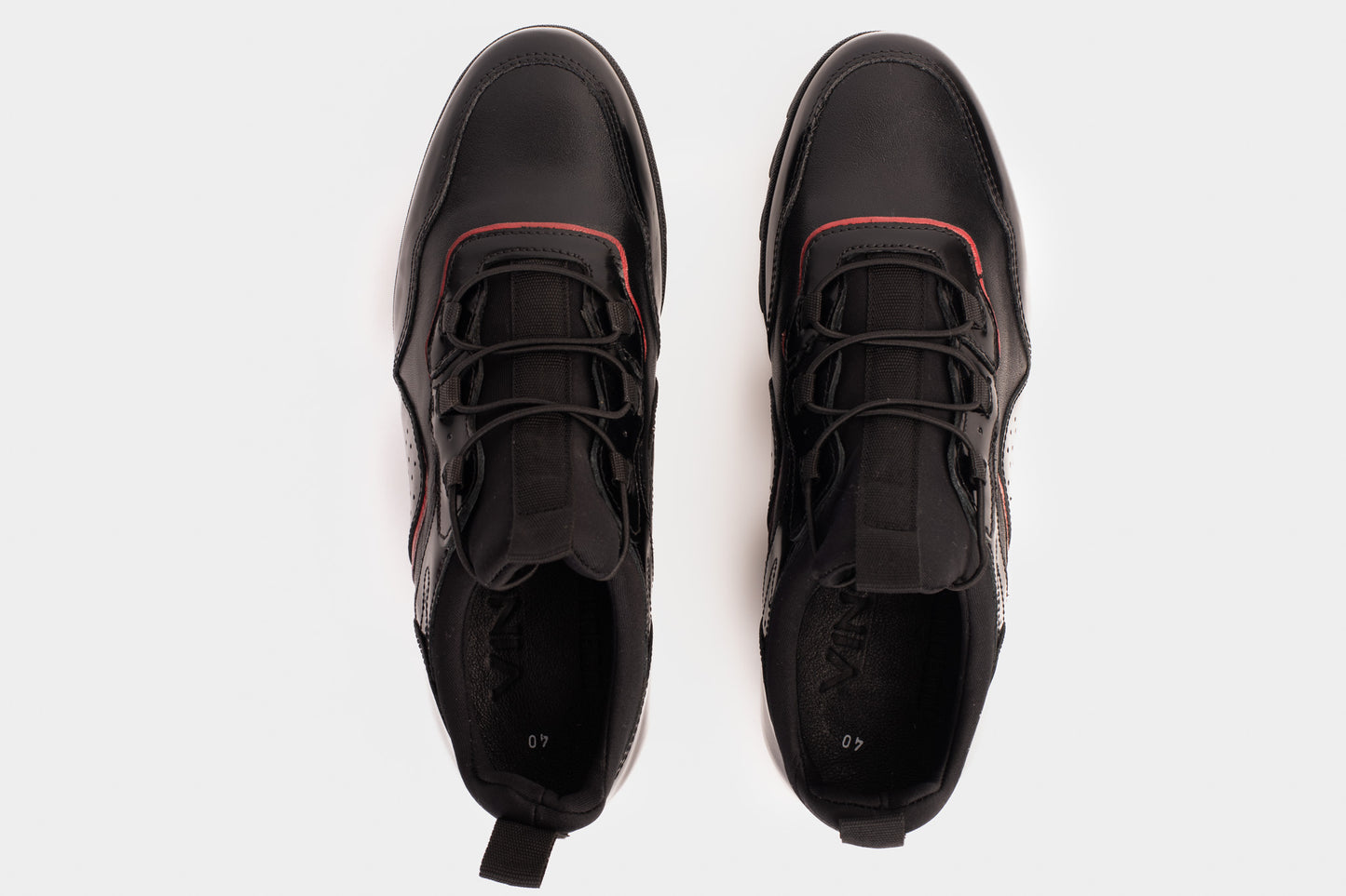 ¡Venta Final de los Zapatos Casual para Hombre Madrid de Cuero Negro y Rojo!