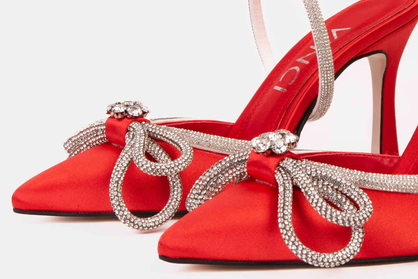 ¡La sandalia de mujer Floransa de cuero rojo con punta afilada y correa al tobillo, venta final!