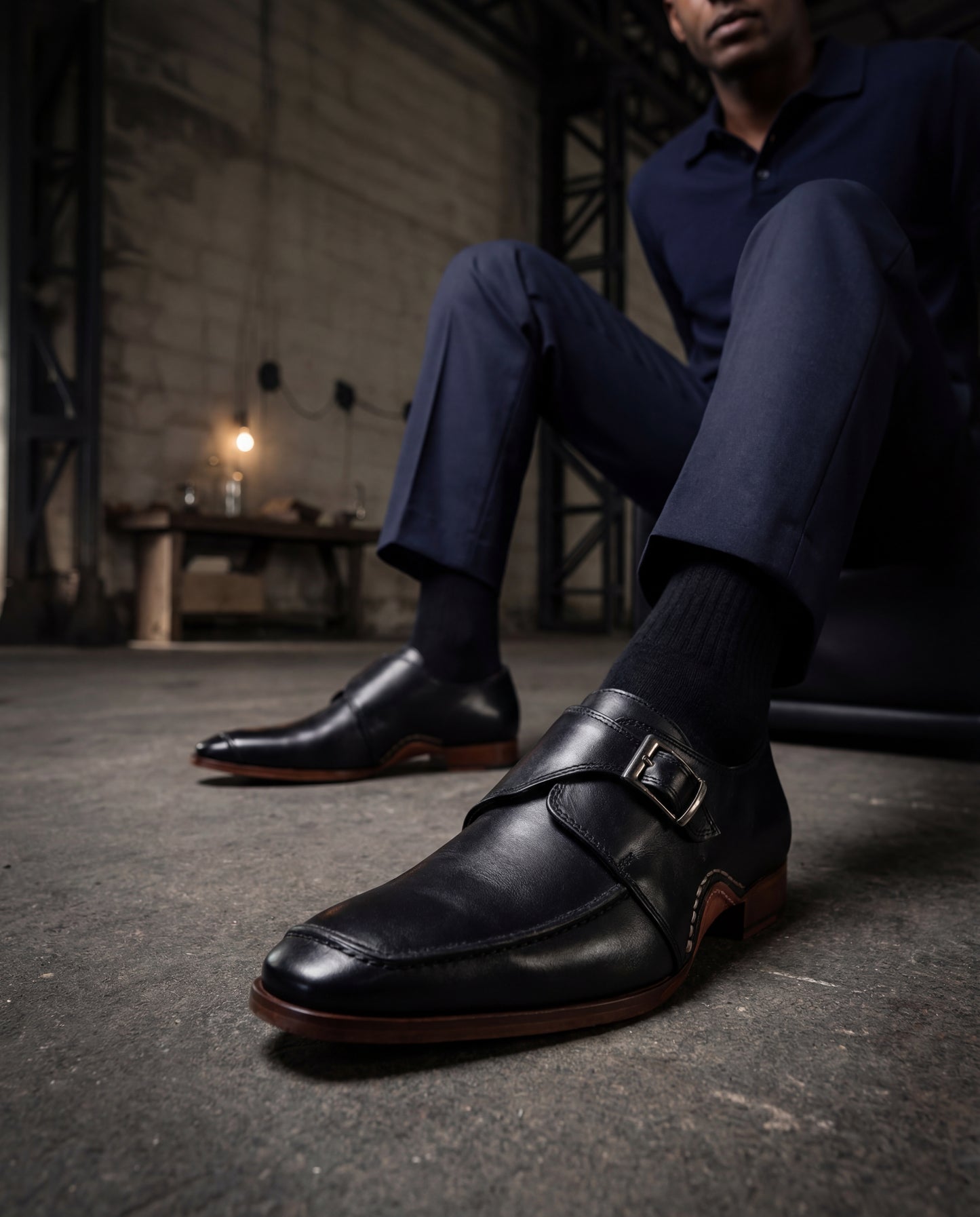 Zapato de hombre hecho a mano con correa de monje simple en color negro Hagrid