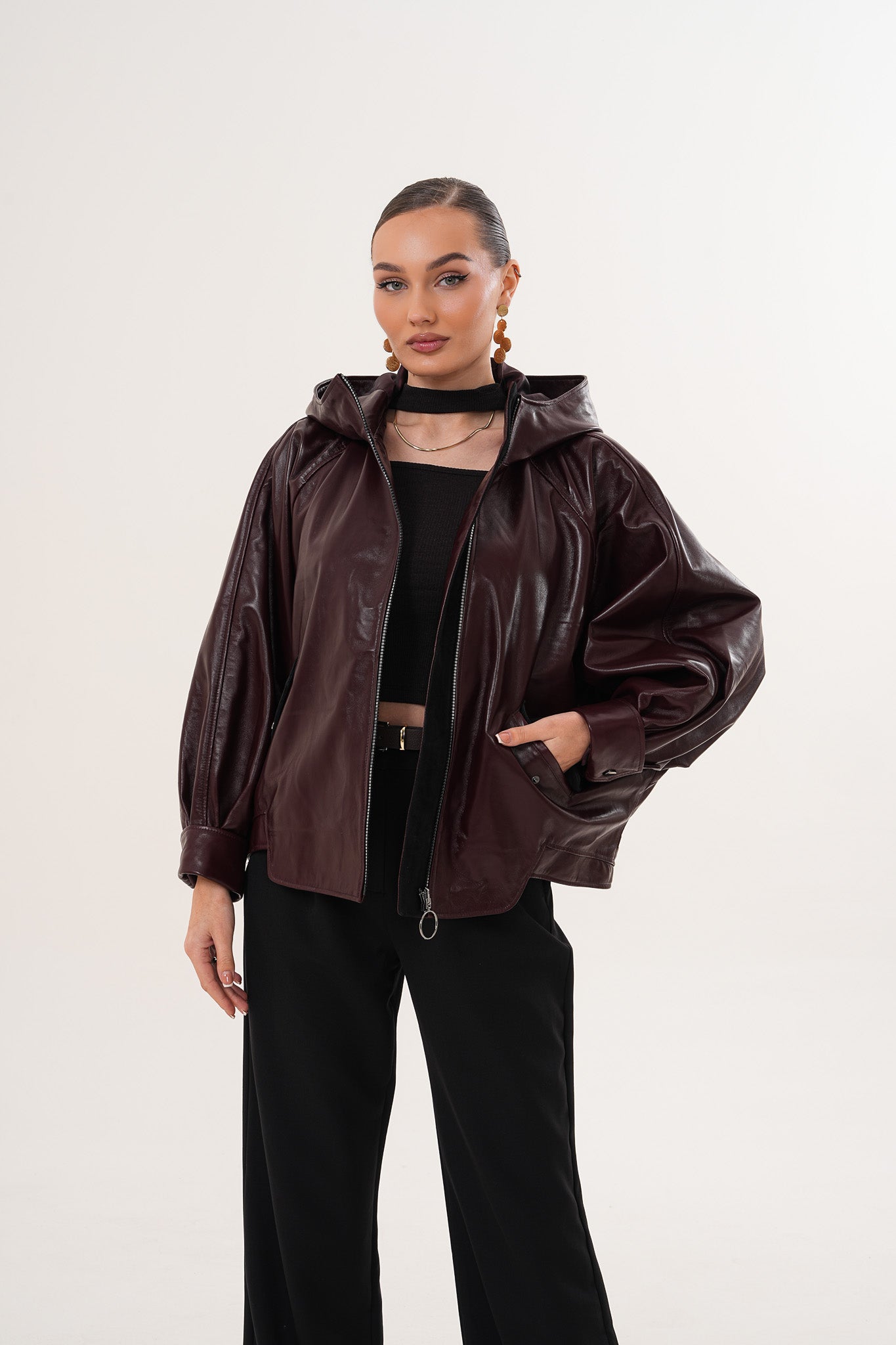 جاكيت نسائي جلدي Marvella باللون بورغندي