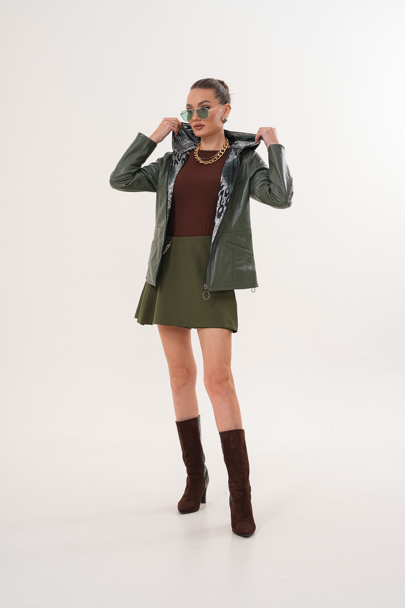 سترة Avelyn الجلدية النسائية القابلة للعكس باللون الأخضر الزيتوني