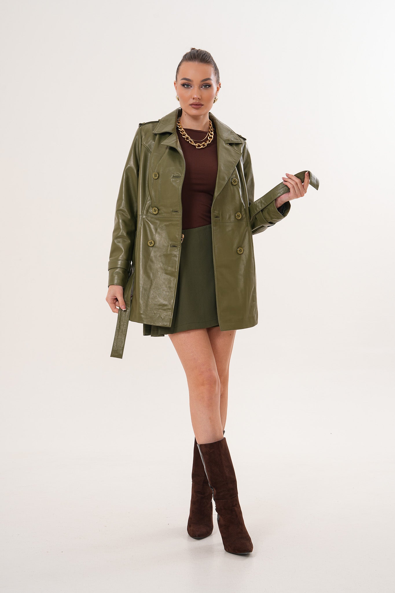 معطف ترنش نسائي من جلد Caelith باللون الأخضر الزيتوني
