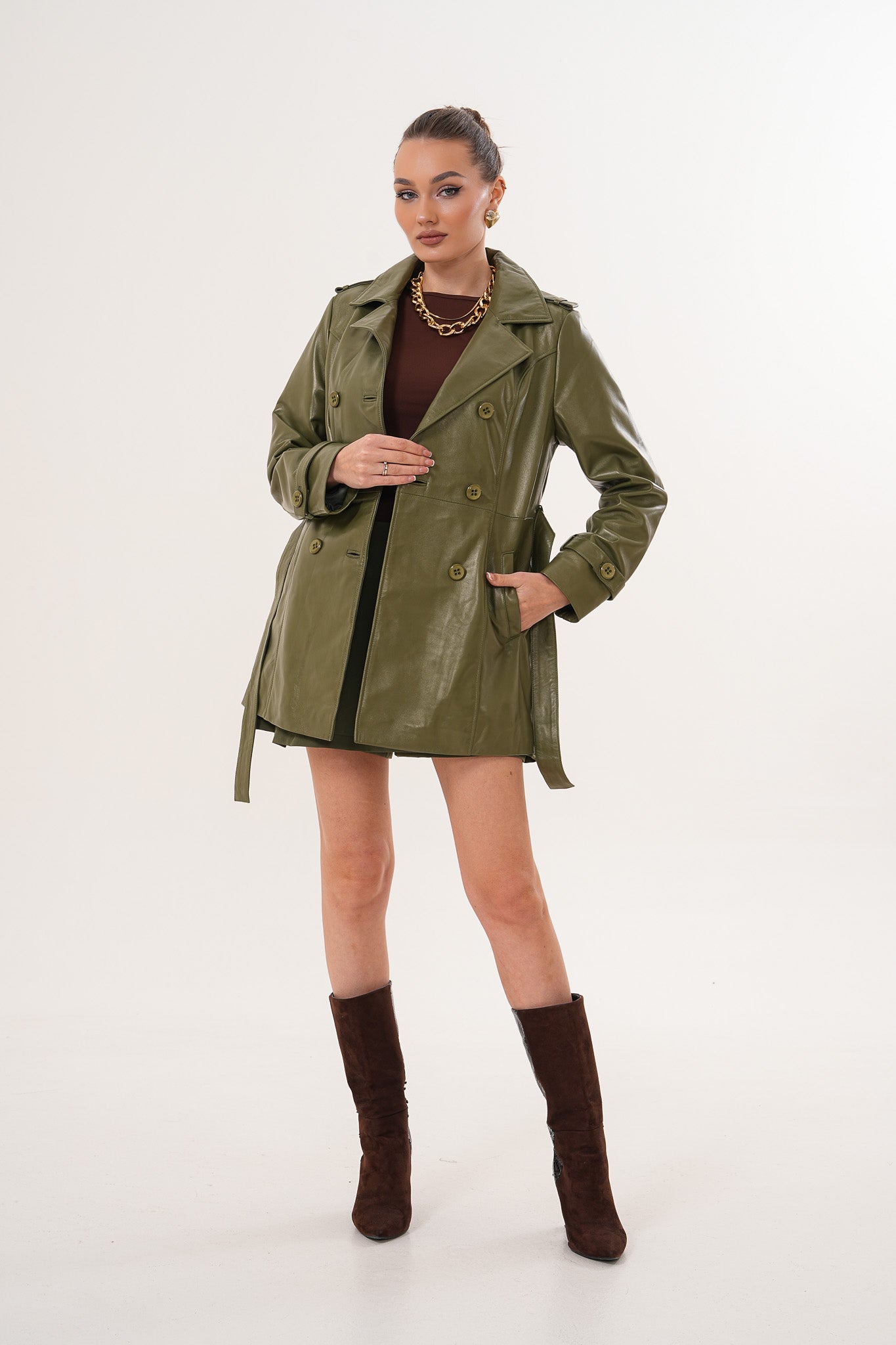 معطف ترنش نسائي من جلد Caelith باللون الأخضر الزيتوني