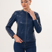 سترة جلدية نسائية قابلة للعكس من The Nyvessa باللون الأزرق البحري