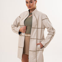 جاكيت نسائي من الجلد القابل للانعكاس Prado باللون الكريم