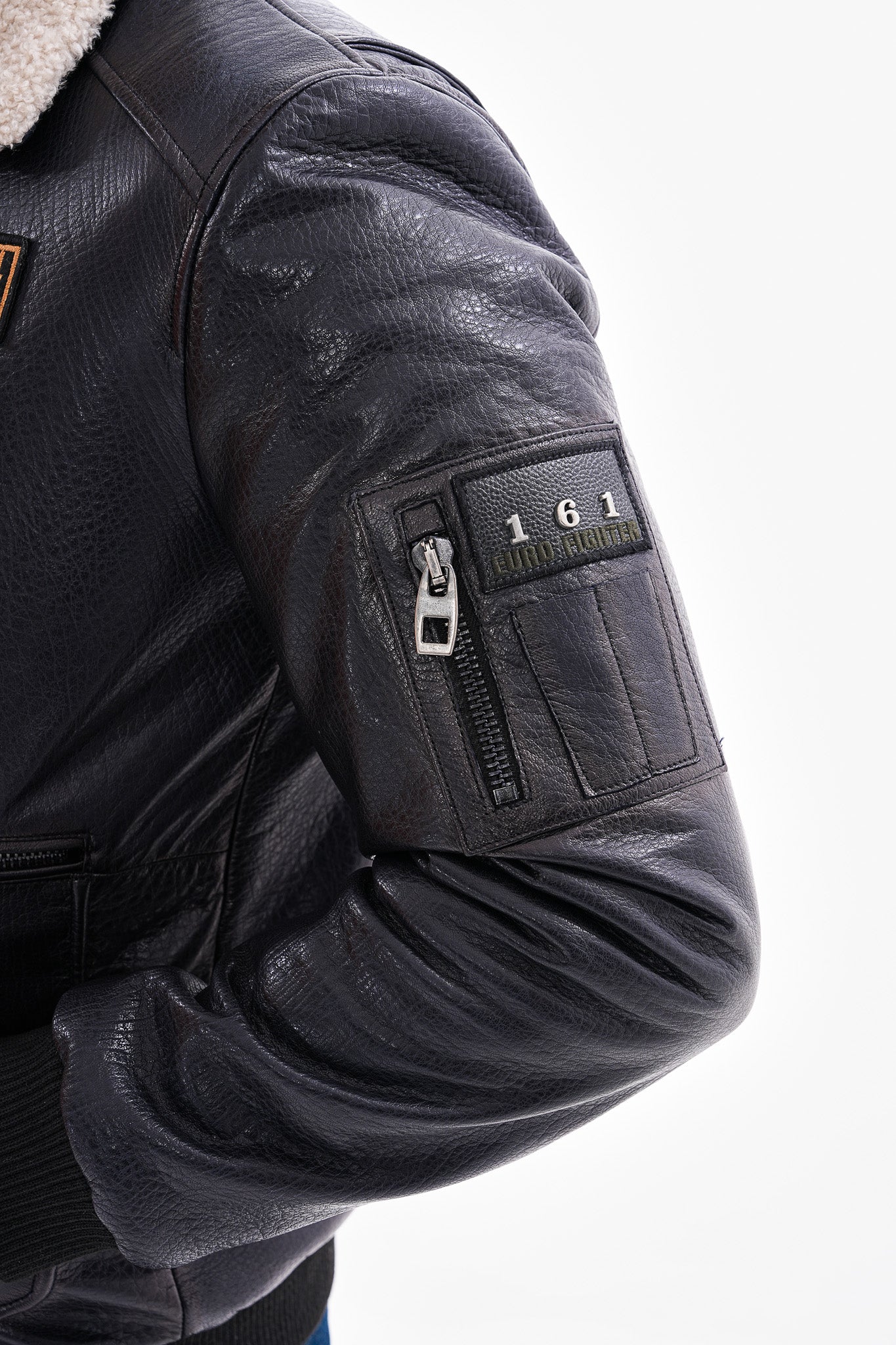 La chaqueta de cuero para hombre The Northway en piel de cordero color azul marino