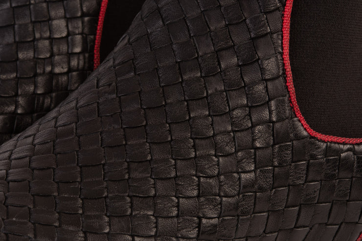 The Luxpre Black Leather Handwoven Casual Chelsea Boot
