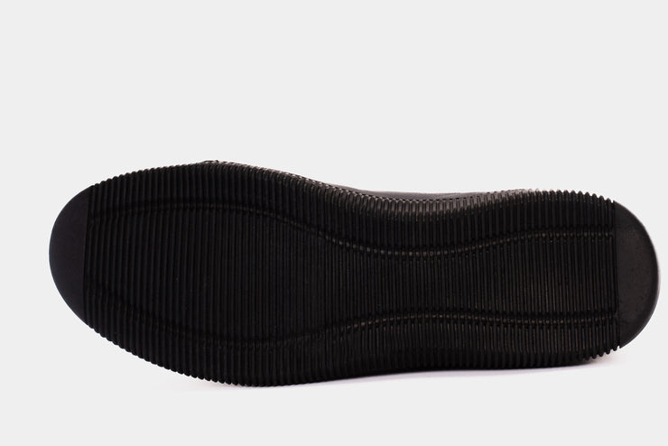 The Mumbai Navy Blue Leather Sneaker