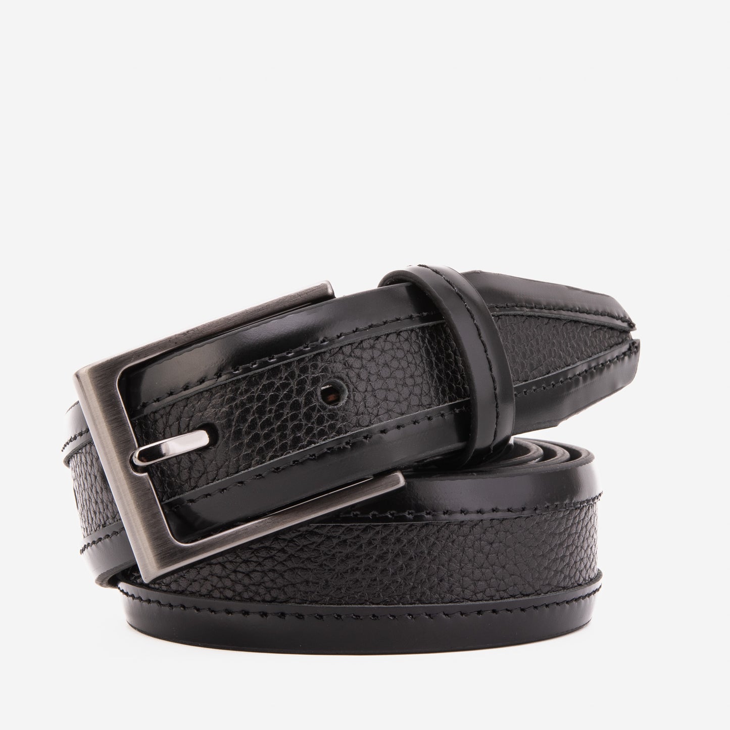 The Everest & Rockwell Black Leather Belt