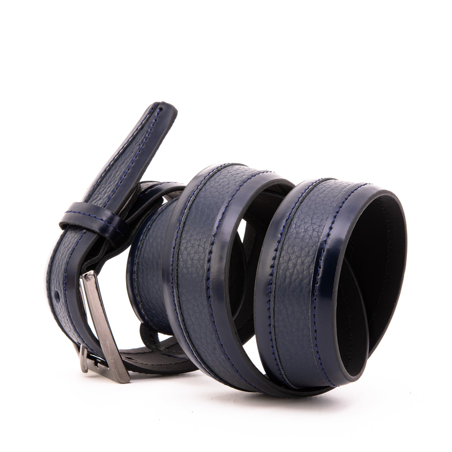 The Everest & Rockwell Navy Blue Leather Belt