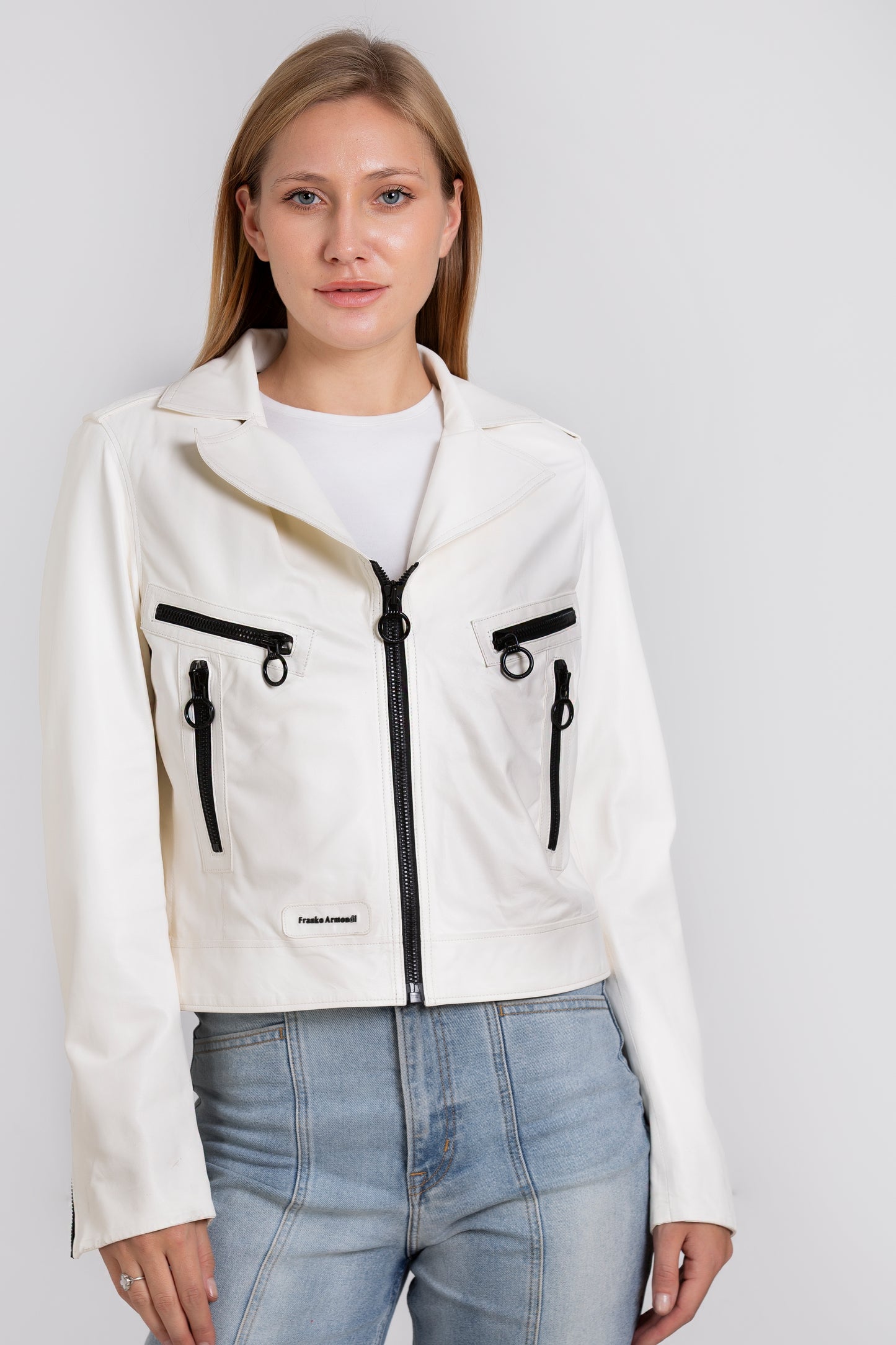 La chaqueta de cuero blanca para mujer de Altona 