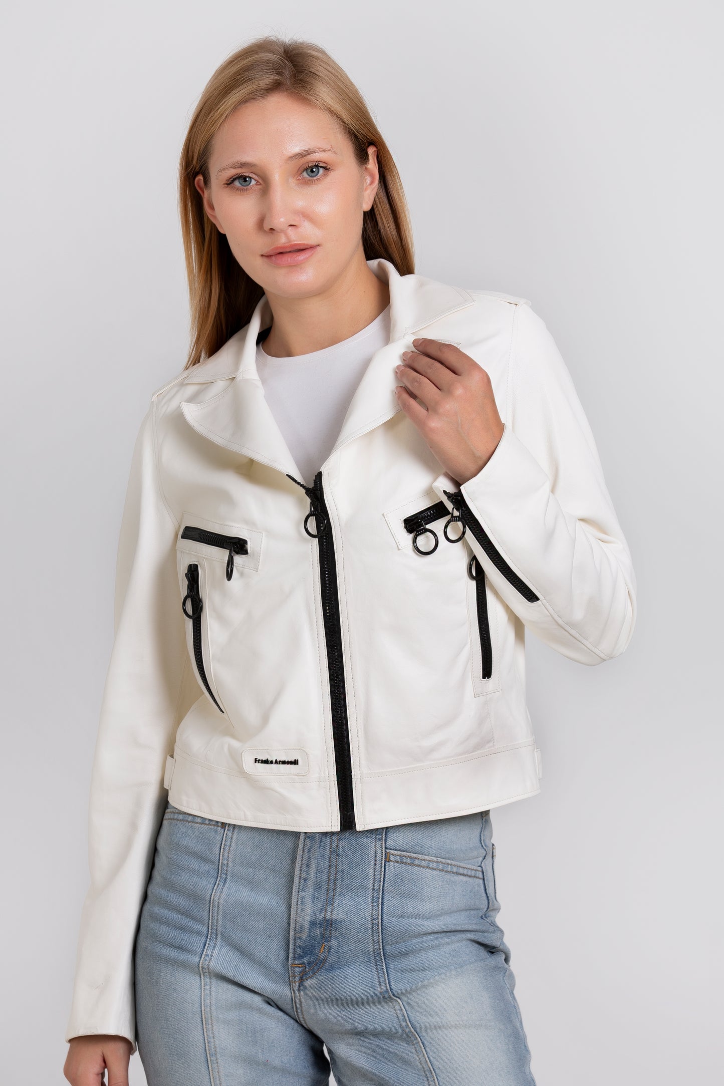 La chaqueta de cuero blanca para mujer de Altona 