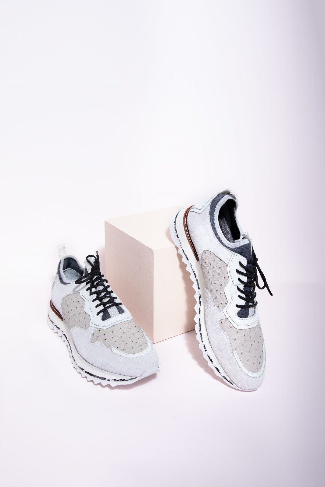 The Sopez White Leather Men Sneaker